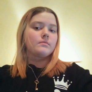 Meet your Posher, Zhoe